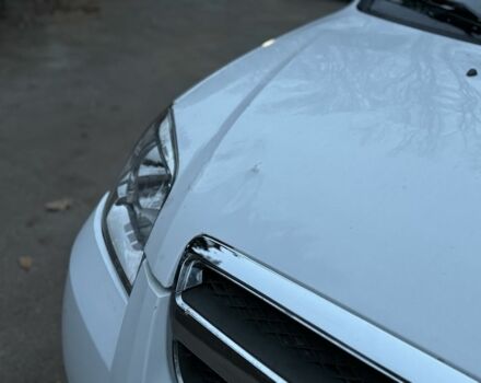 Белый Шевроле Авео, объемом двигателя 1.5 л и пробегом 242 тыс. км за 2650 $, фото 12 на Automoto.ua