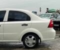Білий Шевроле Авео, об'ємом двигуна 1.5 л та пробігом 211 тис. км за 3640 $, фото 4 на Automoto.ua