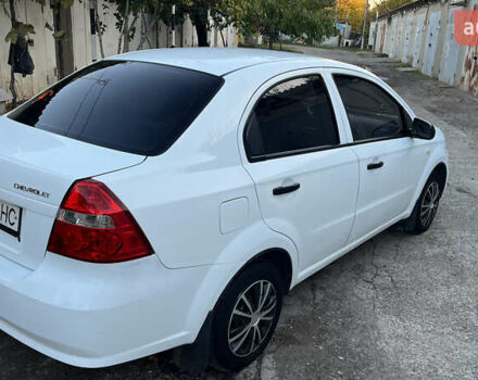 Білий Шевроле Авео, об'ємом двигуна 1.5 л та пробігом 220 тис. км за 3300 $, фото 15 на Automoto.ua