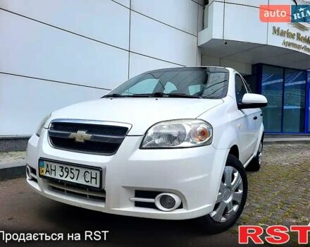 Білий Шевроле Авео, об'ємом двигуна 1.5 л та пробігом 200 тис. км за 3200 $, фото 3 на Automoto.ua