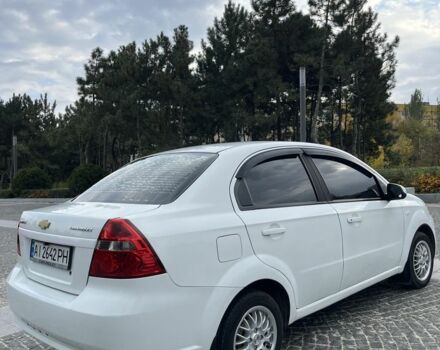 Белый Шевроле Авео, объемом двигателя 1.6 л и пробегом 268 тыс. км за 3700 $, фото 3 на Automoto.ua