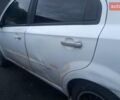 Белый Шевроле Авео, объемом двигателя 1.6 л и пробегом 400 тыс. км за 1650 $, фото 6 на Automoto.ua