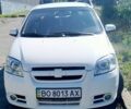 Белый Шевроле Авео, объемом двигателя 1.6 л и пробегом 290 тыс. км за 2800 $, фото 1 на Automoto.ua
