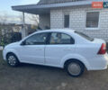 Белый Шевроле Авео, объемом двигателя 1.6 л и пробегом 208 тыс. км за 3500 $, фото 2 на Automoto.ua