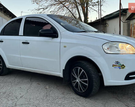 Білий Шевроле Авео, об'ємом двигуна 1.5 л та пробігом 220 тис. км за 3300 $, фото 7 на Automoto.ua