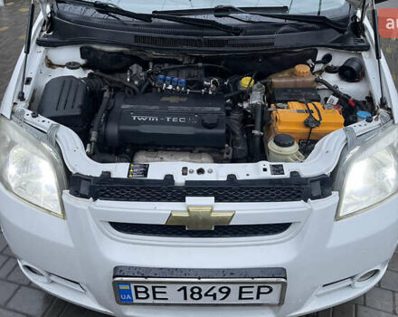 Білий Шевроле Авео, об'ємом двигуна 1.6 л та пробігом 182 тис. км за 3750 $, фото 8 на Automoto.ua