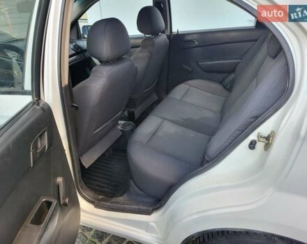 Белый Шевроле Авео, объемом двигателя 1.5 л и пробегом 233 тыс. км за 2999 $, фото 51 на Automoto.ua