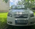 Белый Шевроле Авео, объемом двигателя 1.6 л и пробегом 250 тыс. км за 2109 $, фото 1 на Automoto.ua