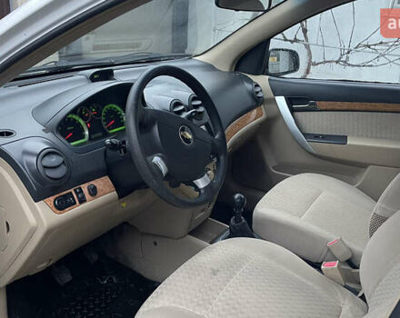 Білий Шевроле Авео, об'ємом двигуна 1.6 л та пробігом 182 тис. км за 3750 $, фото 11 на Automoto.ua