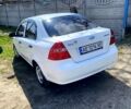 Белый Шевроле Авео, объемом двигателя 1.5 л и пробегом 343 тыс. км за 3100 $, фото 1 на Automoto.ua