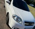 Белый Шевроле Авео, объемом двигателя 1.5 л и пробегом 195 тыс. км за 4000 $, фото 1 на Automoto.ua