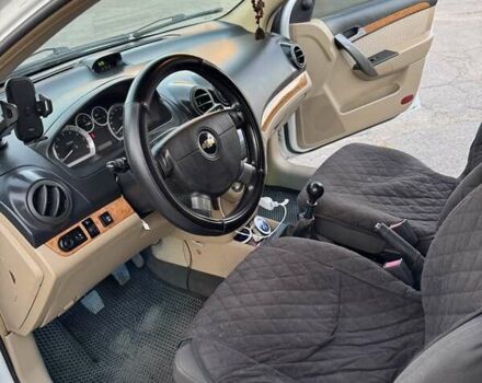 Белый Шевроле Авео, объемом двигателя 1.6 л и пробегом 227 тыс. км за 4250 $, фото 13 на Automoto.ua