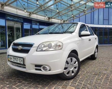 Белый Шевроле Авео, объемом двигателя 1.5 л и пробегом 233 тыс. км за 2999 $, фото 1 на Automoto.ua