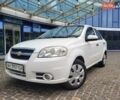 Белый Шевроле Авео, объемом двигателя 1.5 л и пробегом 233 тыс. км за 2999 $, фото 1 на Automoto.ua
