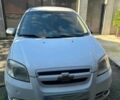 Белый Шевроле Авео, объемом двигателя 1.6 л и пробегом 307 тыс. км за 2703 $, фото 1 на Automoto.ua