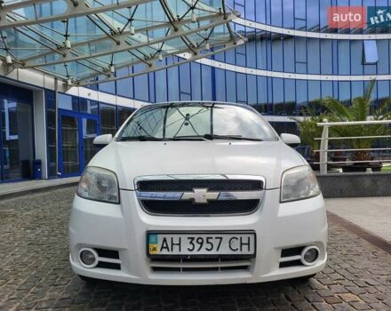 Белый Шевроле Авео, объемом двигателя 1.5 л и пробегом 233 тыс. км за 2999 $, фото 2 на Automoto.ua