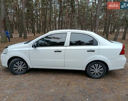 Белый Шевроле Авео, объемом двигателя 1.5 л и пробегом 110 тыс. км за 4000 $, фото 14 на Automoto.ua