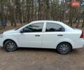 Белый Шевроле Авео, объемом двигателя 1.5 л и пробегом 110 тыс. км за 4000 $, фото 14 на Automoto.ua