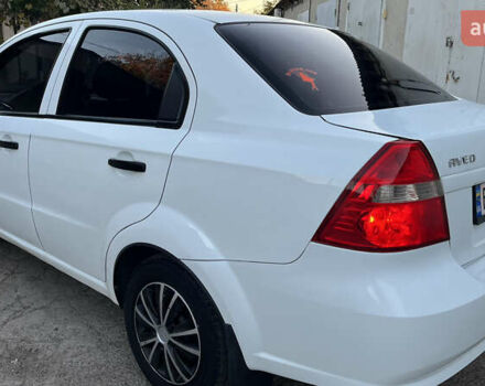 Білий Шевроле Авео, об'ємом двигуна 1.5 л та пробігом 220 тис. км за 3300 $, фото 3 на Automoto.ua