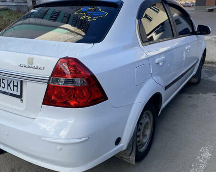 Білий Шевроле Авео, об'ємом двигуна 1.5 л та пробігом 185 тис. км за 4300 $, фото 3 на Automoto.ua