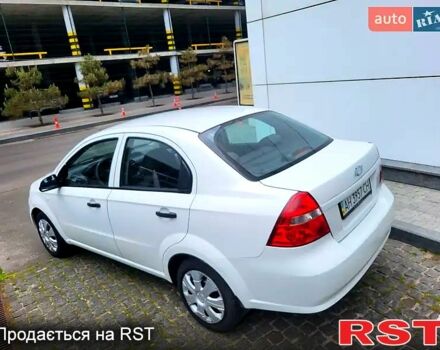 Білий Шевроле Авео, об'ємом двигуна 1.5 л та пробігом 200 тис. км за 3200 $, фото 7 на Automoto.ua