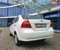 Белый Шевроле Авео, объемом двигателя 1.5 л и пробегом 233 тыс. км за 2999 $, фото 3 на Automoto.ua