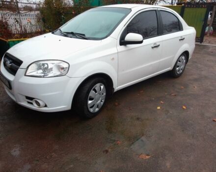 Белый Шевроле Авео, объемом двигателя 1.5 л и пробегом 275 тыс. км за 4000 $, фото 4 на Automoto.ua