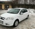 Белый Шевроле Авео, объемом двигателя 1.6 л и пробегом 211 тыс. км за 3600 $, фото 1 на Automoto.ua