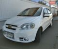 Білий Шевроле Авео, об'ємом двигуна 1.6 л та пробігом 156 тис. км за 3900 $, фото 1 на Automoto.ua