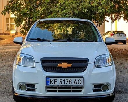 Белый Шевроле Авео, объемом двигателя 1.5 л и пробегом 195 тыс. км за 3900 $, фото 1 на Automoto.ua