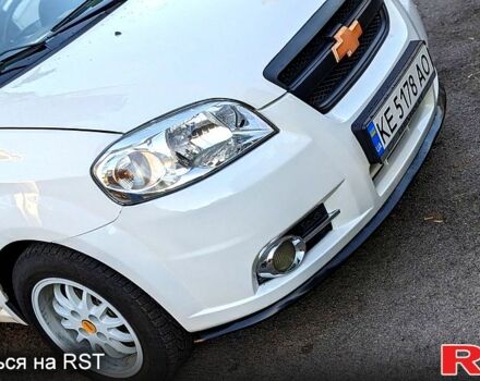 Белый Шевроле Авео, объемом двигателя 1.5 л и пробегом 195 тыс. км за 3900 $, фото 7 на Automoto.ua