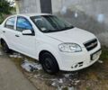Белый Шевроле Авео, объемом двигателя 1.5 л и пробегом 77 тыс. км за 1850 $, фото 1 на Automoto.ua