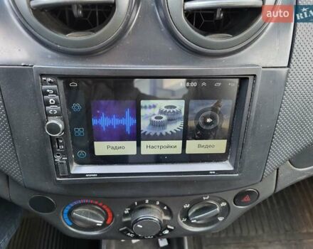 Белый Шевроле Авео, объемом двигателя 1.5 л и пробегом 233 тыс. км за 2999 $, фото 44 на Automoto.ua