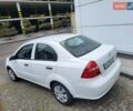 Белый Шевроле Авео, объемом двигателя 1.5 л и пробегом 233 тыс. км за 2999 $, фото 20 на Automoto.ua