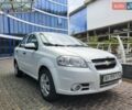 Белый Шевроле Авео, объемом двигателя 1.5 л и пробегом 233 тыс. км за 2999 $, фото 5 на Automoto.ua