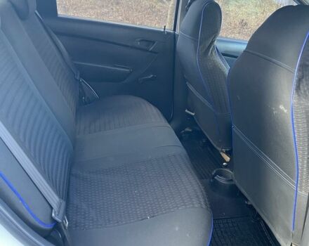 Білий Шевроле Авео, об'ємом двигуна 1.5 л та пробігом 185 тис. км за 4100 $, фото 4 на Automoto.ua