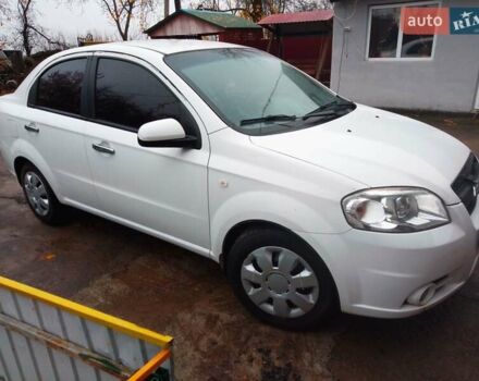 Білий Шевроле Авео, об'ємом двигуна 1.5 л та пробігом 275 тис. км за 4000 $, фото 2 на Automoto.ua