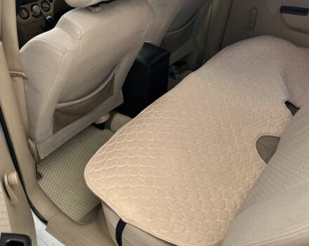 Белый Шевроле Авео, объемом двигателя 1.6 л и пробегом 268 тыс. км за 3700 $, фото 7 на Automoto.ua