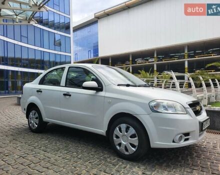 Белый Шевроле Авео, объемом двигателя 1.5 л и пробегом 233 тыс. км за 2999 $, фото 9 на Automoto.ua