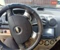 Белый Шевроле Авео, объемом двигателя 1.6 л и пробегом 181 тыс. км за 2500 $, фото 5 на Automoto.ua
