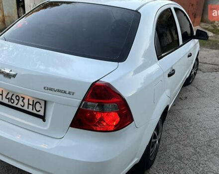 Білий Шевроле Авео, об'ємом двигуна 1.5 л та пробігом 220 тис. км за 3300 $, фото 8 на Automoto.ua