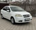 Белый Шевроле Авео, объемом двигателя 1.6 л и пробегом 187 тыс. км за 3800 $, фото 5 на Automoto.ua