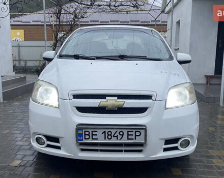 Білий Шевроле Авео, об'ємом двигуна 1.6 л та пробігом 182 тис. км за 3750 $, фото 1 на Automoto.ua