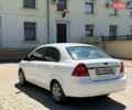 Белый Шевроле Авео, объемом двигателя 1.6 л и пробегом 230 тыс. км за 3450 $, фото 5 на Automoto.ua