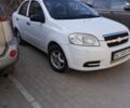 Белый Шевроле Авео, объемом двигателя 1.5 л и пробегом 233 тыс. км за 3100 $, фото 1 на Automoto.ua