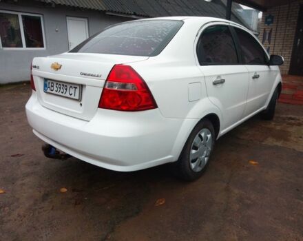 Белый Шевроле Авео, объемом двигателя 1.5 л и пробегом 275 тыс. км за 4000 $, фото 2 на Automoto.ua