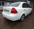 Белый Шевроле Авео, объемом двигателя 1.5 л и пробегом 275 тыс. км за 4000 $, фото 2 на Automoto.ua