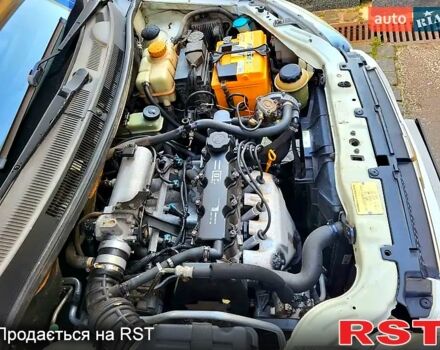 Белый Шевроле Авео, объемом двигателя 1.5 л и пробегом 200 тыс. км за 3200 $, фото 4 на Automoto.ua