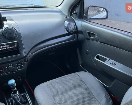 Білий Шевроле Авео, об'ємом двигуна 1.5 л та пробігом 220 тис. км за 3300 $, фото 25 на Automoto.ua