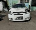 Белый Шевроле Авео, объемом двигателя 1.6 л и пробегом 230 тыс. км за 1500 $, фото 1 на Automoto.ua